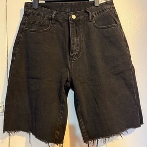 Brand New SHEIN Women's Black Denim Shorts. Size M